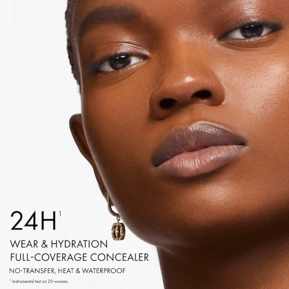 Dior Brown Concealer with Wand Applicator and Liquid Texture